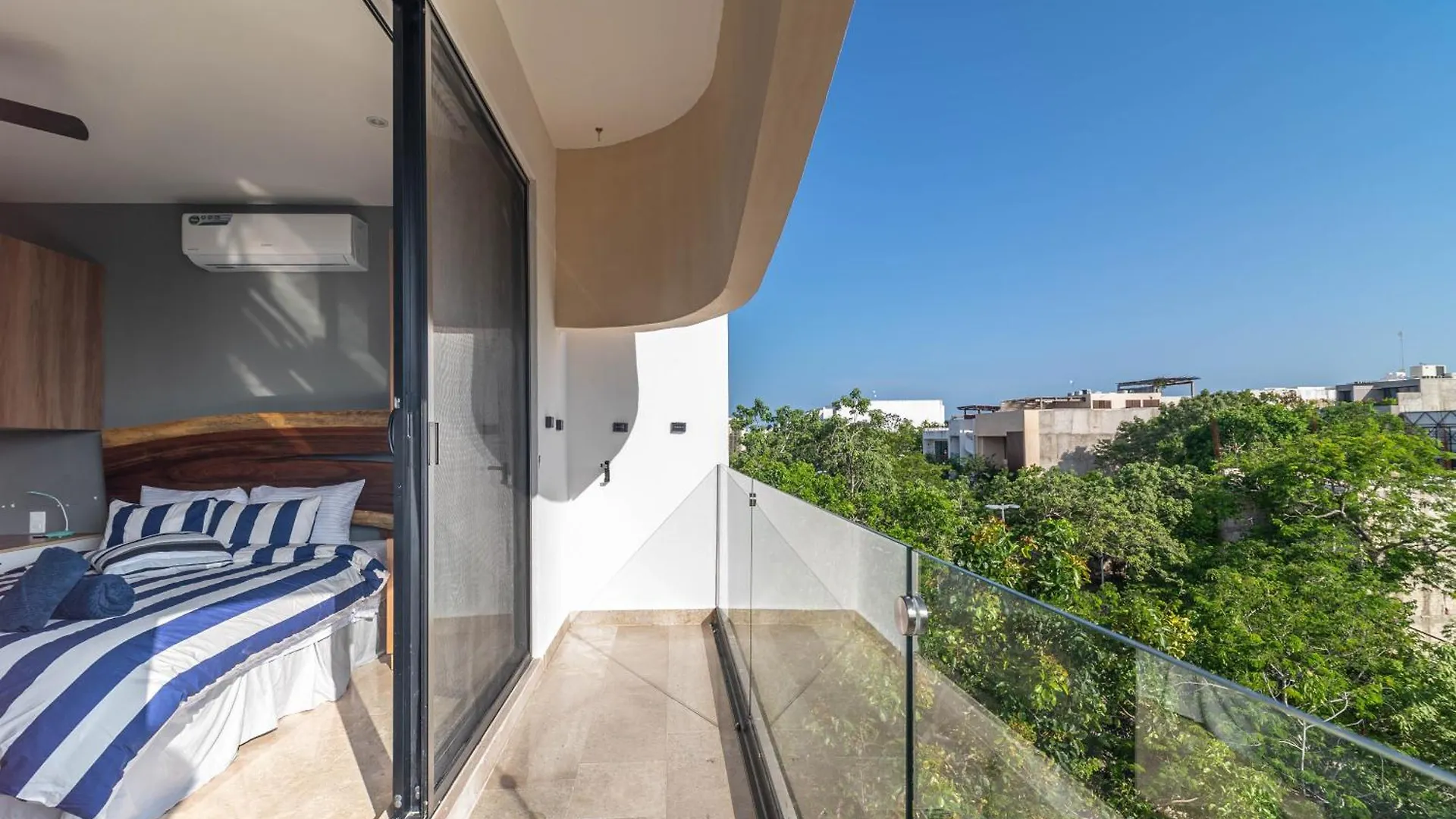 King Suite With Balcony, Rooftop Pool In Aldea Zama, 图卢姆 度假居